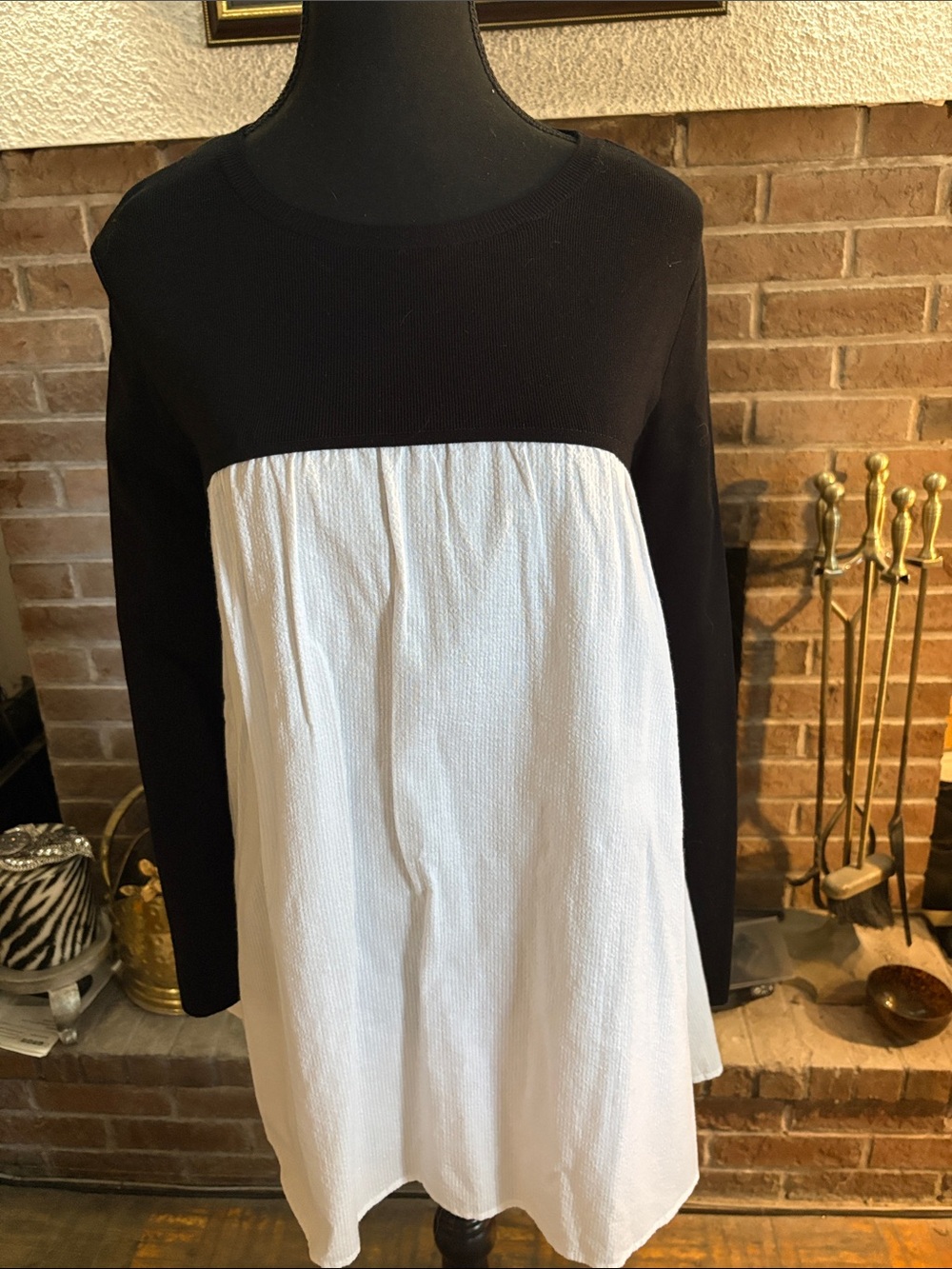 Zara Black and White Two-Tone Tunic Top